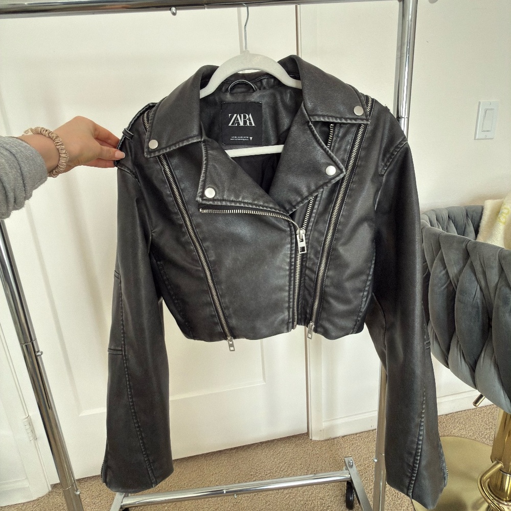 ZARA Black Faux Leather Cropped Moto Jacket XS